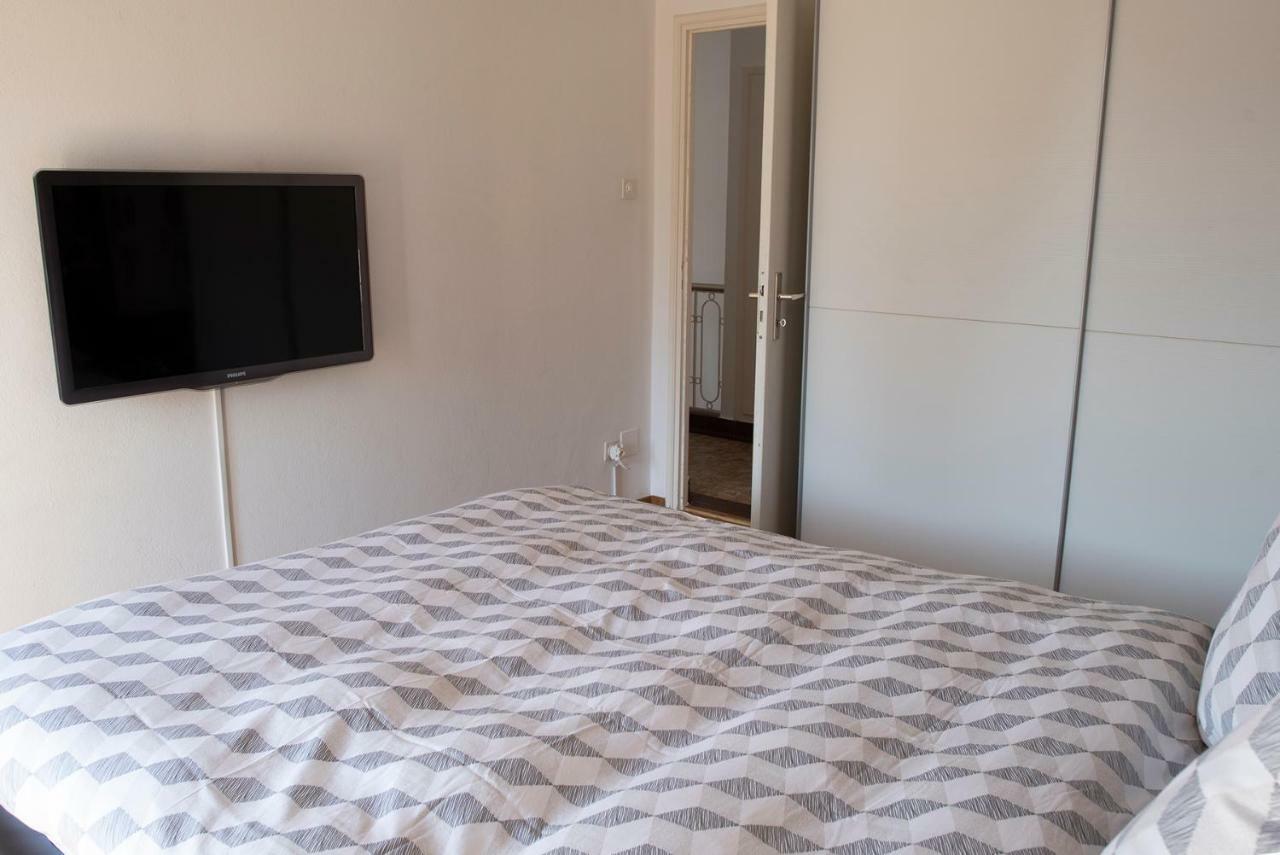 Locarno, Casa Pioda - Nahe Zentrum, Mit Balkon Und Parkplatz Exterior photo